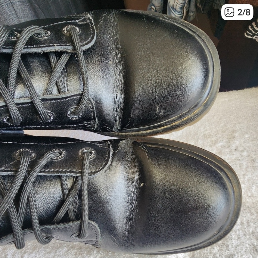 Dr. Martens Lace Boots Size 6 - Picture 2 of 7